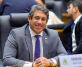 Proposta do deputado Osmar Filho visa criar campanha Abril Azul em nível estadual