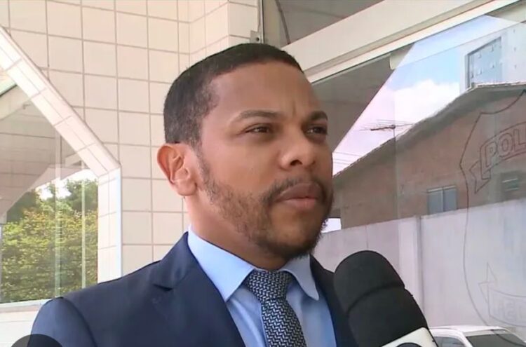 Astro de Ogum entregará medalha ao delegado Ney Anderson e as jornalistas Regina Sousa e Carla Lima