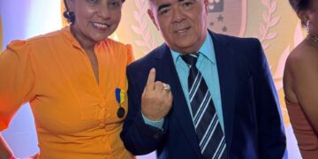 Essa medalha reflete a importância do jornalismo para sociedade”, enfatizou Carla Lima ao ser homenageada