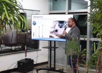 UFMA testa propelente para foguete desenvolvido por pesquisadores da instituição, com a presença da ministra Luciana Santos