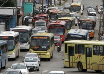 Valeu Brandão! Ônibus das linhas semiurbano voltam a circular normalmente amanhã.