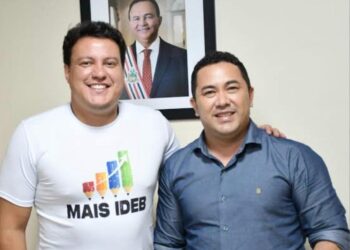 Após 120 dias de mandato, prefeito André da Ralpnet enfrenta um cenário desafiador marcado pela insatisfação de grupos derrotados nas eleições de 2024.
