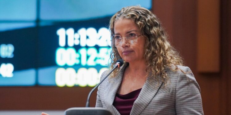 Caso dos prints: Mical exibe imagens de blogueiro na Alema, faz sugestão a Camarão e diz que acionará Justiça