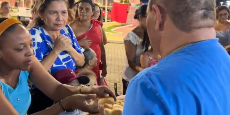 Fé, pão e cultura: celebração de Santo Antônio reúne comunidade na Vila Palmeira