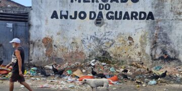 Diante da omissão do prefeito Braide, feirantes e consumidores fazem apelo ao governador Carlos Brandão para revitalização do mercado do Anjo da Guarda.
