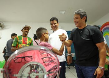 Deputado Osmar Filho realiza ação do programa “Cuidar dos Olhos” em São José de Ribamar
