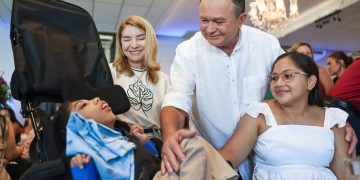 Brandão entrega equipamentos para o Centro de Especialidades Ninar, novas ambulâncias e inaugura novo CAPS-AD