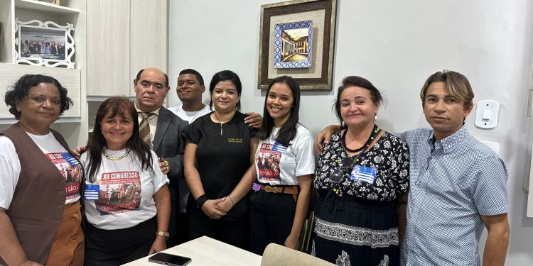 PSICOPEDAGOGIA EM PAUTA: Comissão apresenta Congresso Nacional a Astro de Ogum e confirma apoio