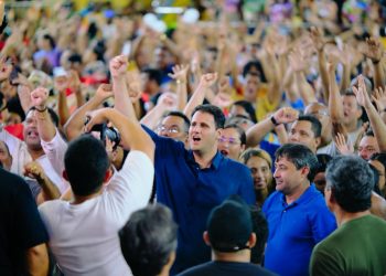 Mais de 300 grupos culturais declaram apoio à pré-candidatura de Orleans em grande ato com fazedores de cultura