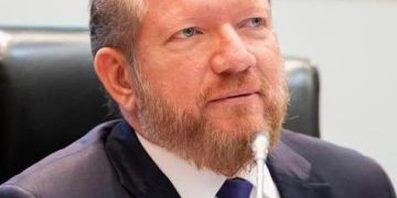 O fracasso anunciado: ambição, imprensa e a queda de Othelino Neto