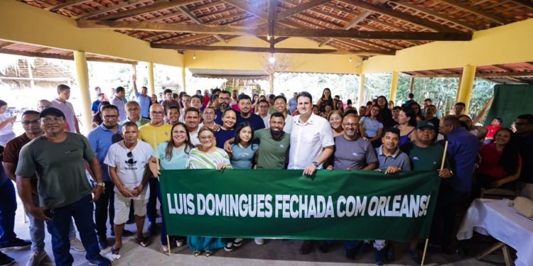 Orleans Brandão garante construção do cais de Luís Domingues durante encontro com a população